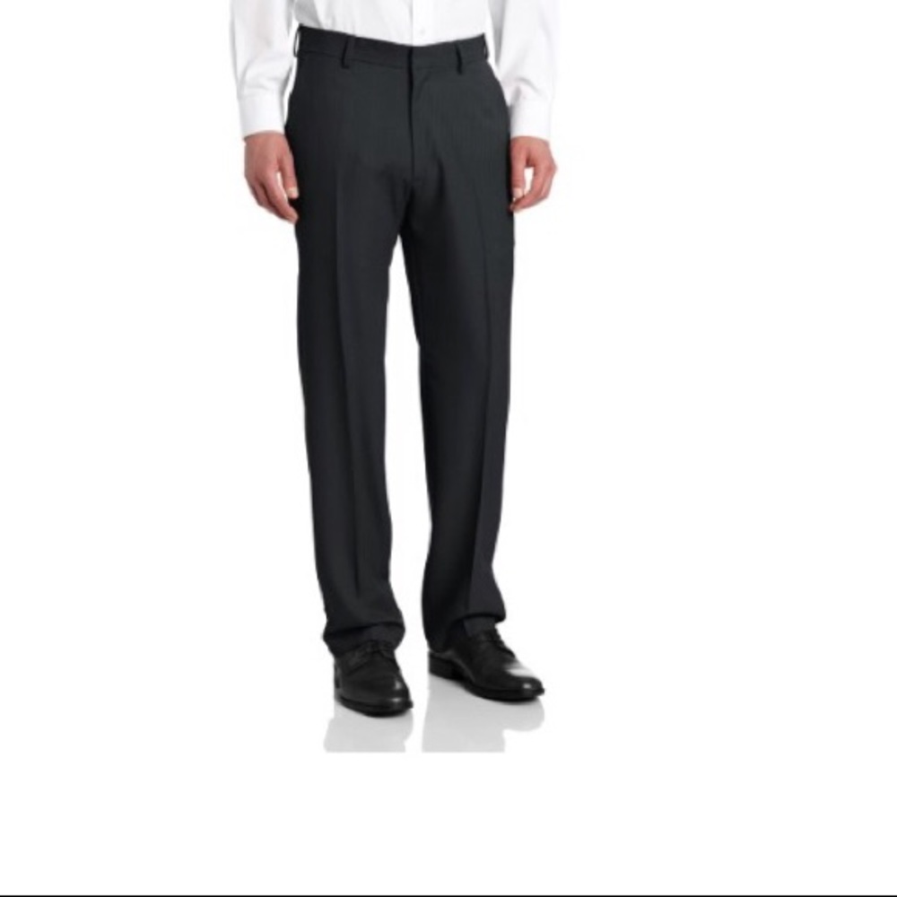 Haggar Men’s Nailshead Textured Dress Pant